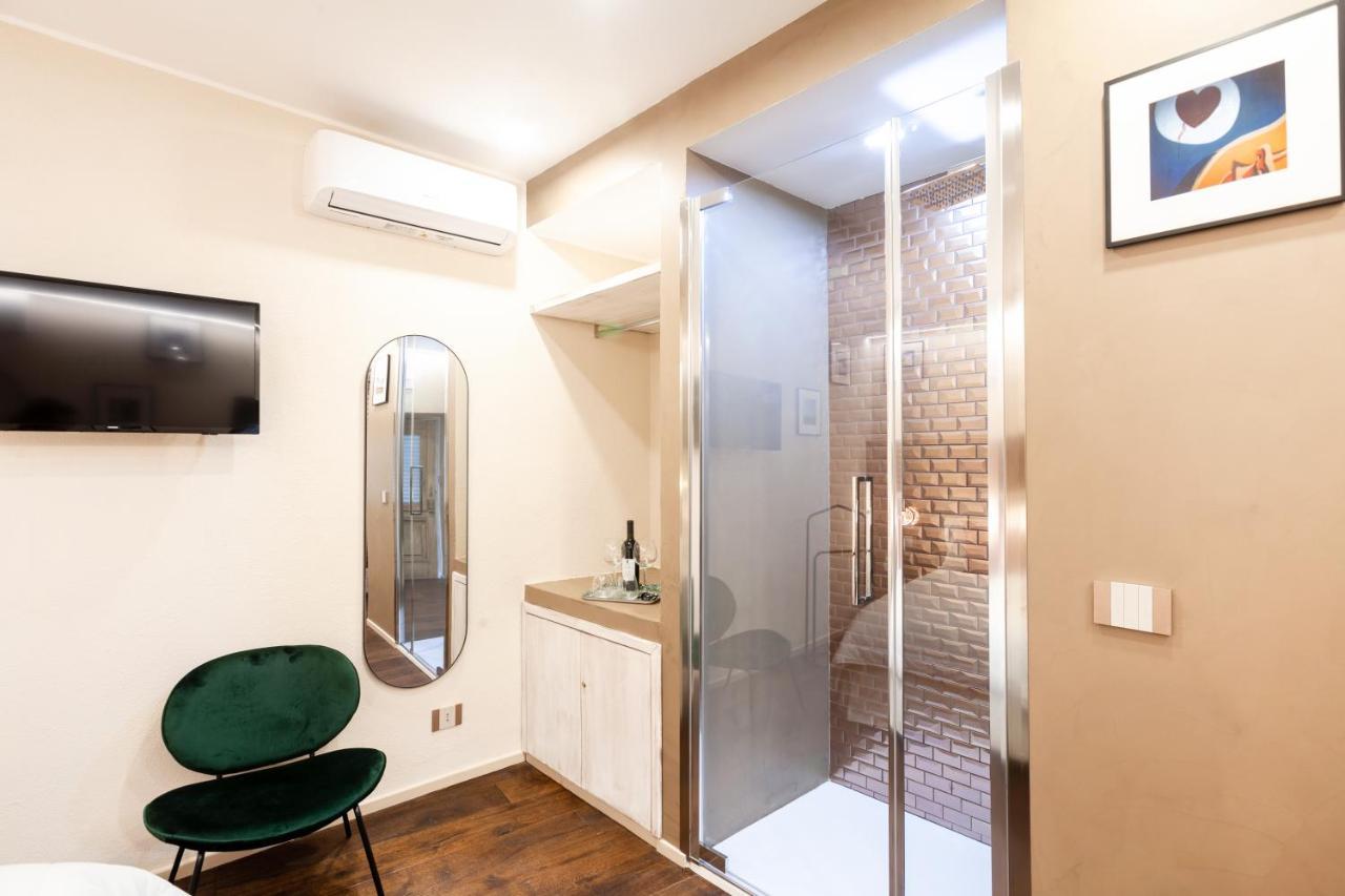Tre36 - Smart & Design Room In The Old Center 바리 외부 사진